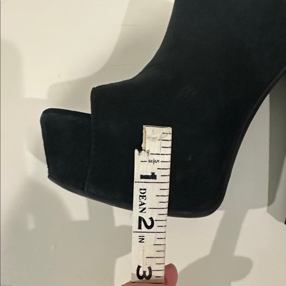 Jessica Simpson Chic Black Platform Heels - Picture 7 of 12